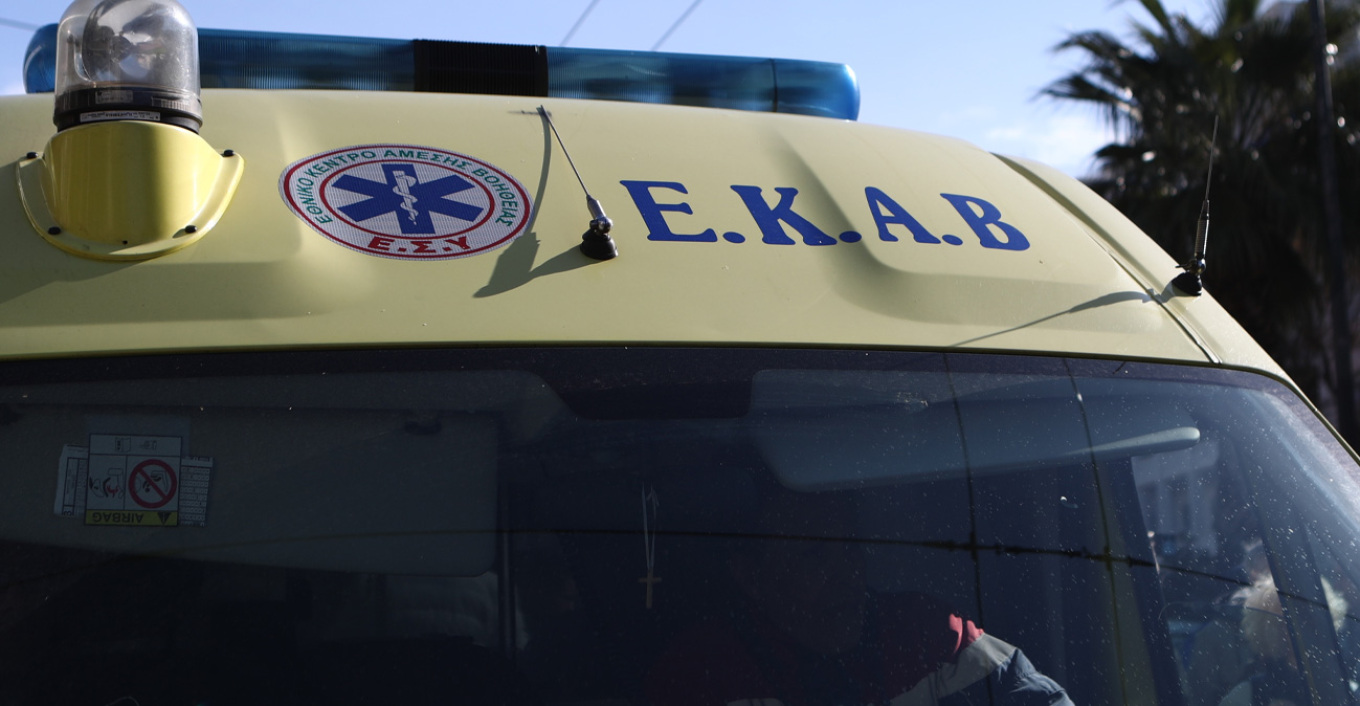 Ανήλικοι μοτοσικλετιστές παρέσυραν πεζή και την εγκατέλειψαν τραυματισμένη στο Ηράκλειο