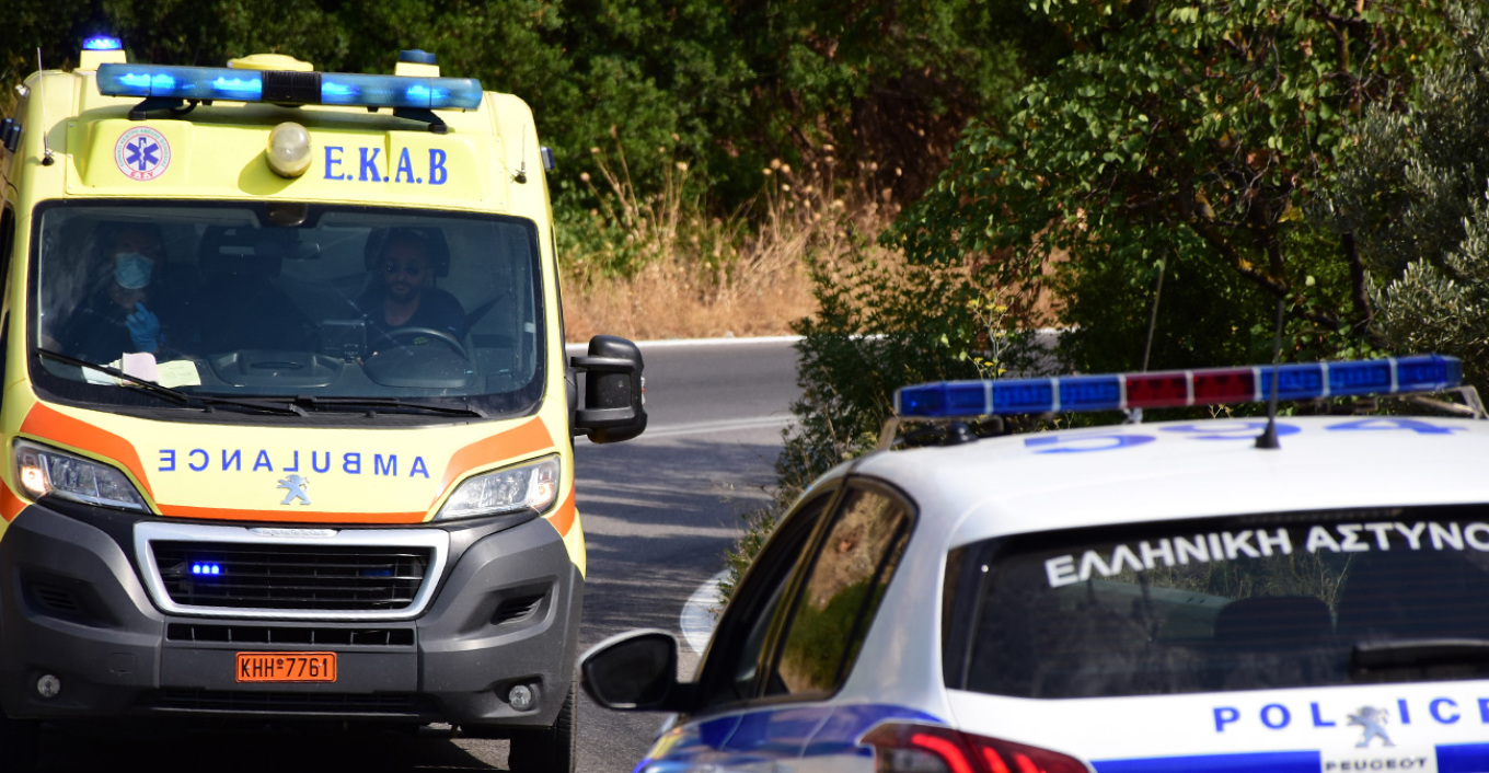 Έκανε όπισθεν και παρέσυρε ηλικιωμένη μέσα στο γκαράζ του σπιτιού του 31χρονος στην Εύβοια