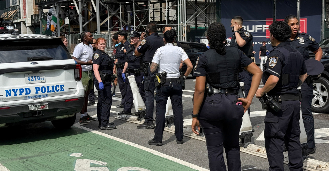 ΒΙΝΤΕΟ: Πανικός στη Times Square μετά από πυροβολισμούς, πλήθος κόσμου έτρεχε για να σωθεί