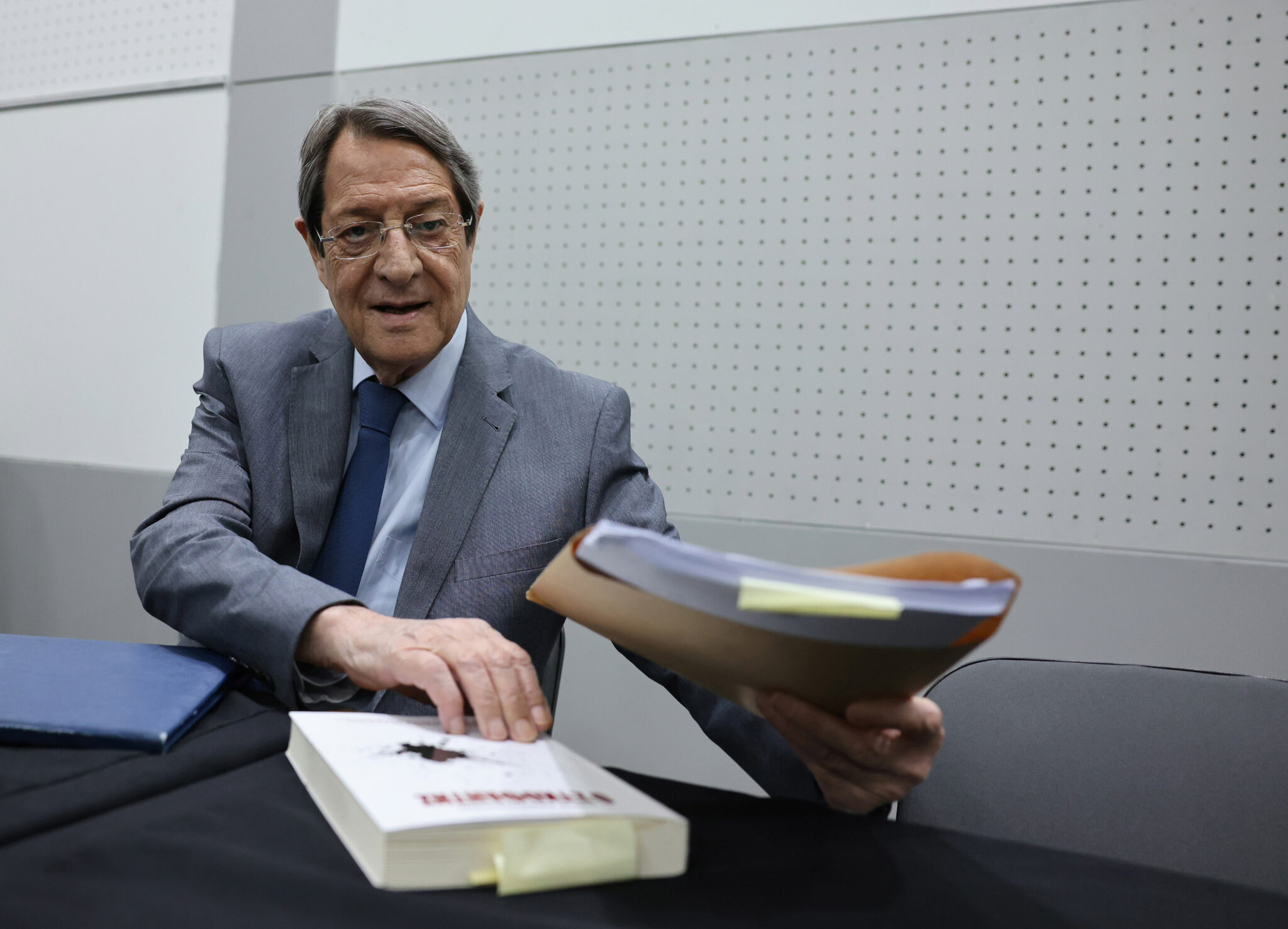 «Δεν αντιστάθηκαν στον λαϊκισμό»: Σφοδρή επίθεση Αναστασιάδη κατά Επιτροπής για το πόρισμα «Κράτος Μαφία»