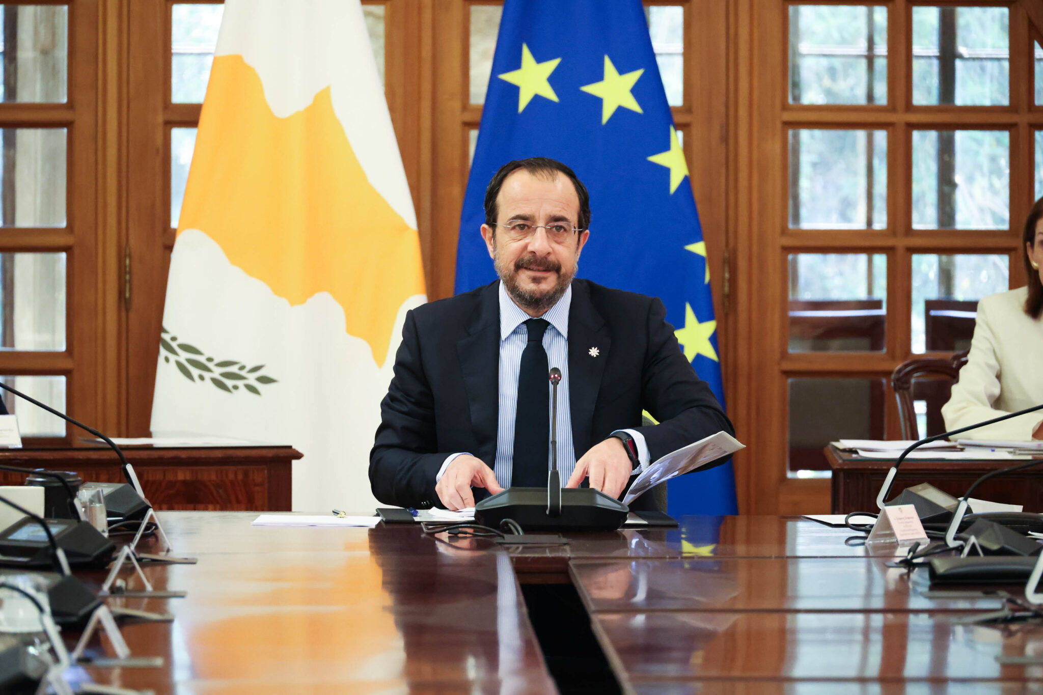 Όταν ο “ακαδημαϊκός” Χριστοδουλίδης συγκρούεται με τον Πρόεδρο Χριστοδουλίδη