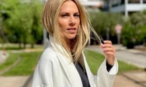 Nτορέττα Παπαδημητρίου: Τι ασύλληπτο ψώνισε από το Παρίσι και το αποκάλυψε στο TikTok (BINTEO)