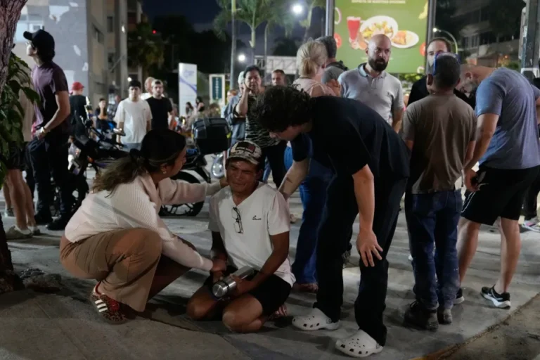 «Ήταν σαν ταινία τρόμου»: Συγκλονίζουν οι μαρτυρίες για τον ισχυρό σεισμό στη Βενεζουέλα (ΒΙΝΤΕΟ)