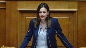 Παραιτήθηκε από βουλευτής η Έφη Αχτσιόγλου
