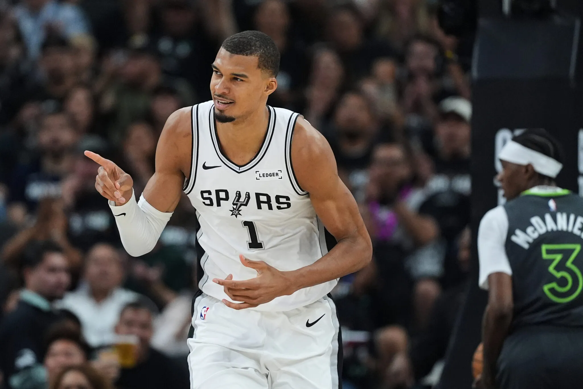 Γουεμπανιάμα: «Δεν μου λείπει το NBA – Ανυπομονώ να αγωνιστώ και πάλι σε παιχνίδι της FIBA» (ΒΙΝΤΕΟ)