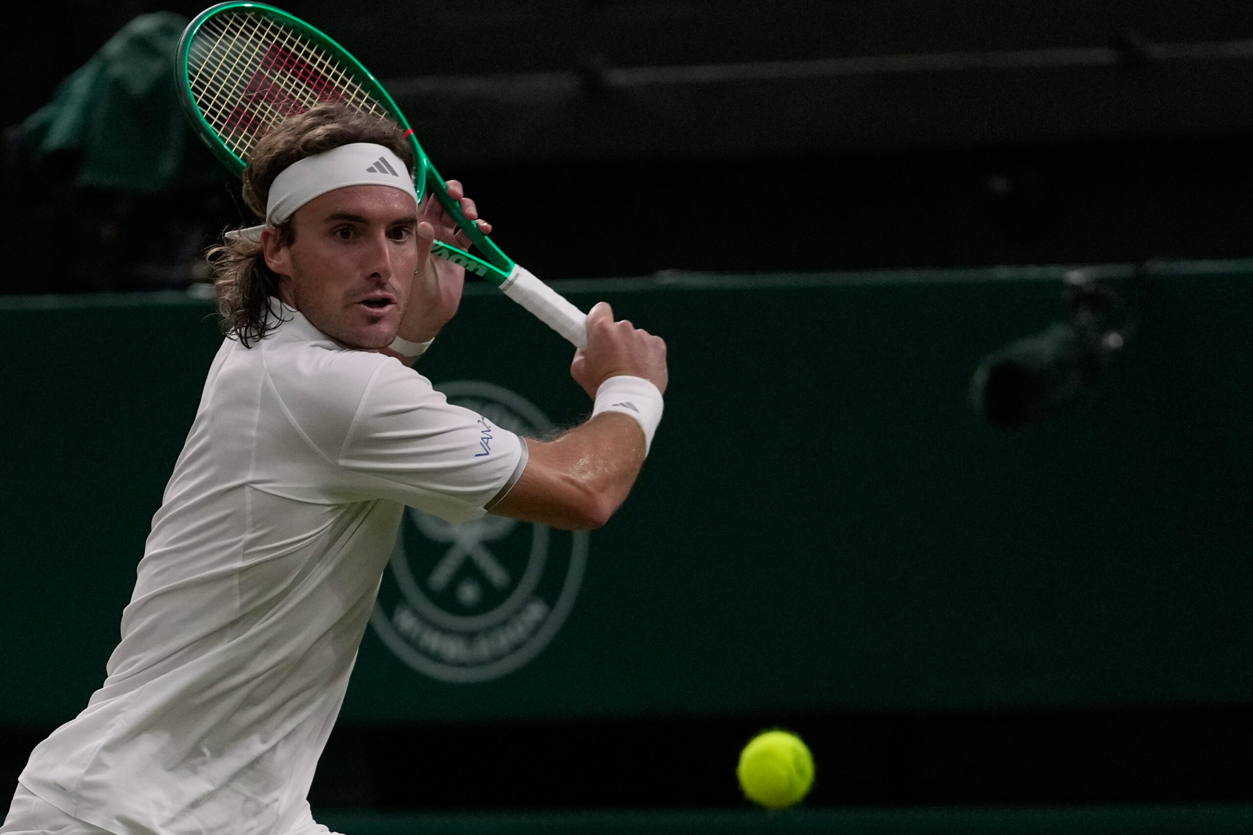 «Τέλος» το Wimbledon για τον Τσιτσιπά – Ο Τζόκοβιτς νικητής για 12η σερί φορά