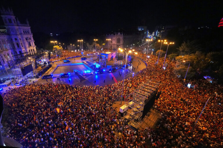 Νεκρός 13χρονος στους πανηγυρισμούς στην Ισπανία
