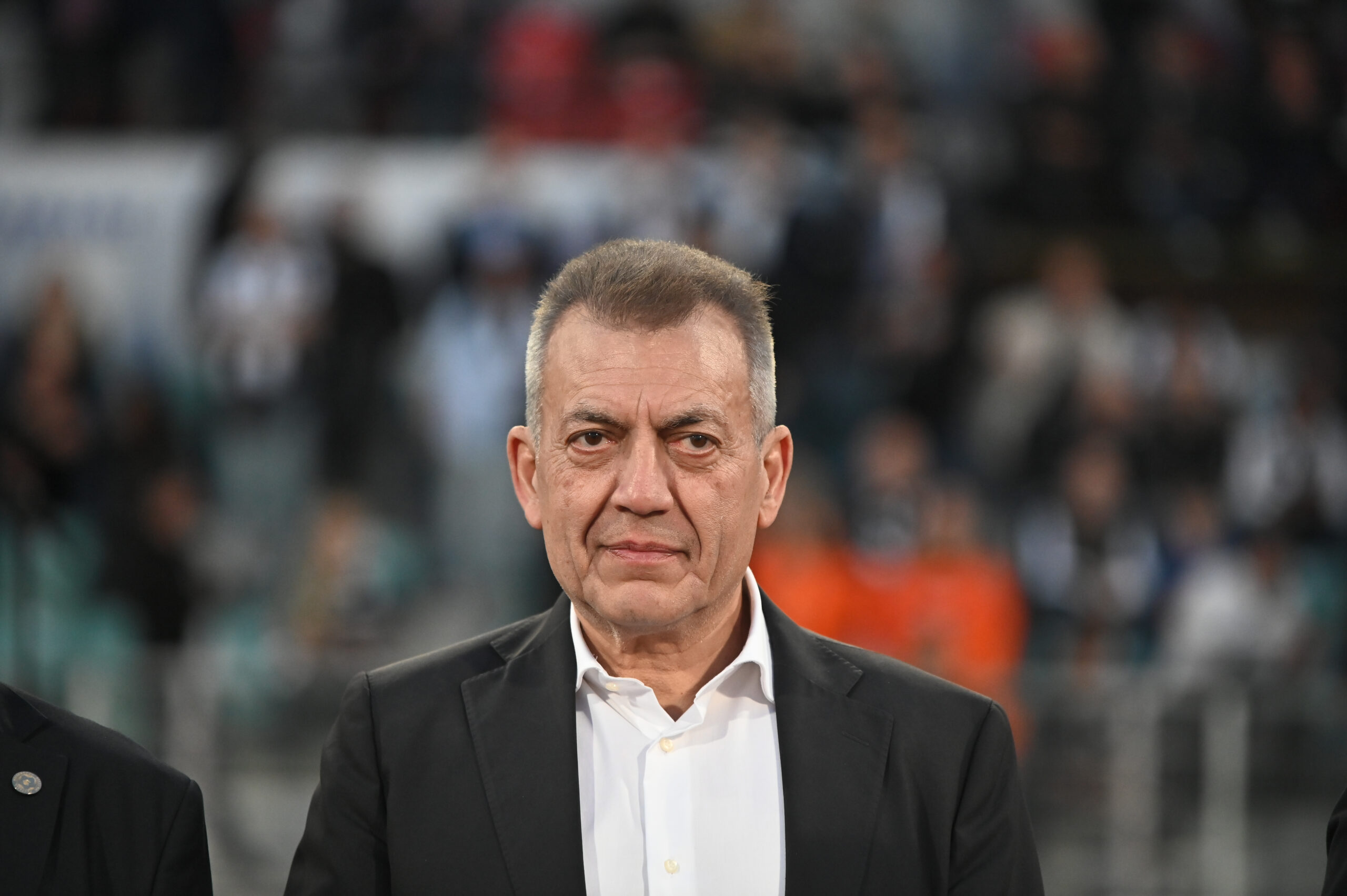 Ο Βρούτσης αποφάσισε αναστολή επιχορηγήσεων προς την ΕΟΚ και έλεγχο στα οικονομικά βιβλία
