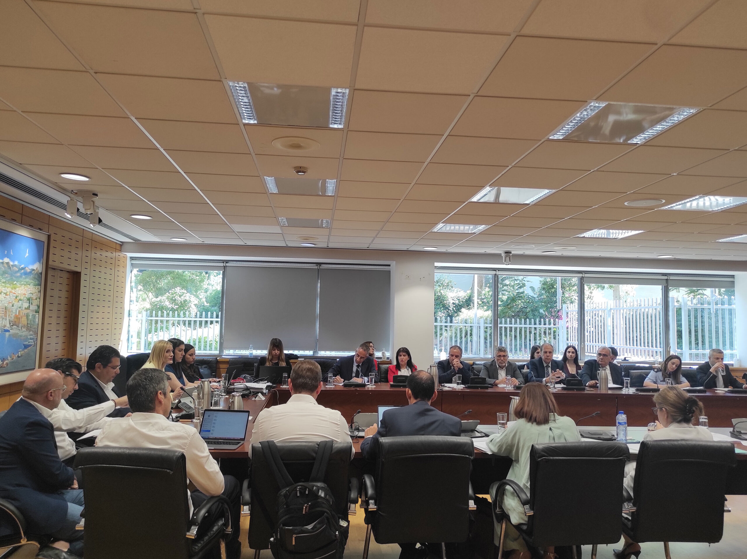 &Pi;&alpha;&rho;&omicron;&chi;ή &alpha;&nu;&alpha;&kappa;&rho;&iota;&tau;&iota;&kappa;ώ&nu; &epsilon;&xi;&omicron;&upsilon;&sigma;&iota;ώ&nu; &sigma;&tau;&eta;&nu; &Alpha;&rho;&chi;ή &Kappa;&alpha;&tau;ά &tau;&eta;&sigmaf; &Delta;&iota;&alpha;&phi;&theta;&omicron;&rho;ά&sigmaf;, &eta; &pi;&rho;ό&theta;&epsilon;&sigma;&eta; &tau;&eta;&sigmaf; &Kappa;&upsilon;&beta;έ&rho;&nu;&eta;&sigma;&eta;&sigmaf;