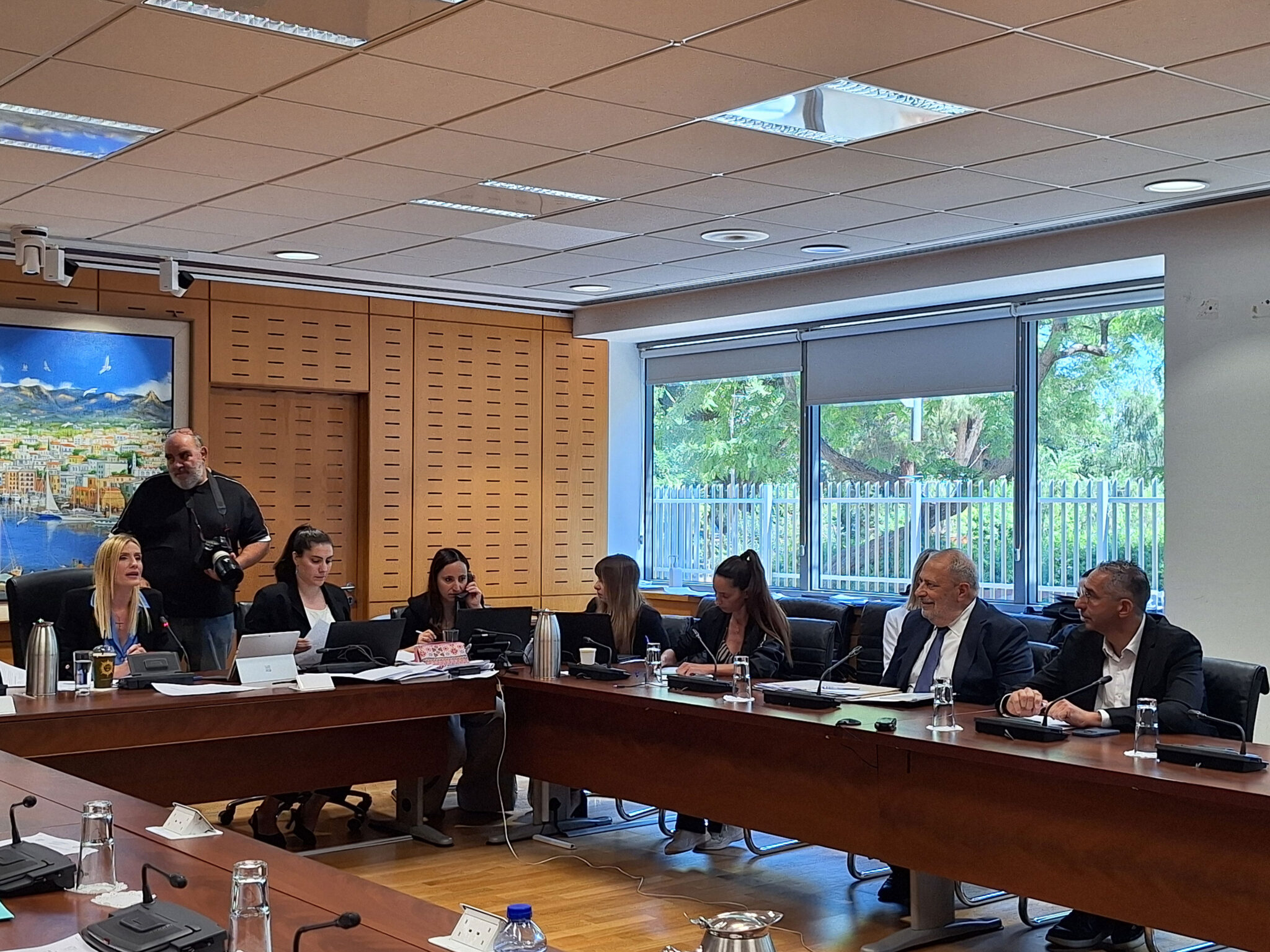 «Έστησαν» στον τοίχο ξανά Γενικό και Βοηθό Εισαγγελέα για την αυτοεξαίρεση