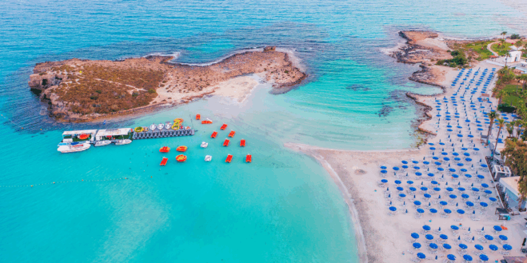 Οι 5 πιο Instagrammable παραλίες της Κύπρου που μοιάζουν βγαλμένες από καρτ ποστάλ