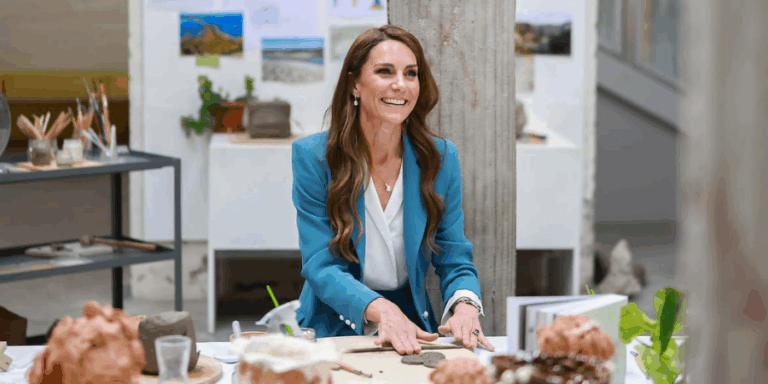 Kate Middleton: Αποθεώθηκε στο Wimbledon και συγκίνησε με τη συνάντησή της με 12χρονη φίλαθλο