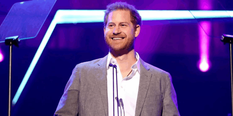 Πρίγκιπας Harry: Επέστρεψε στη Βρετανία και έκλεψε τις εντυπώσεις