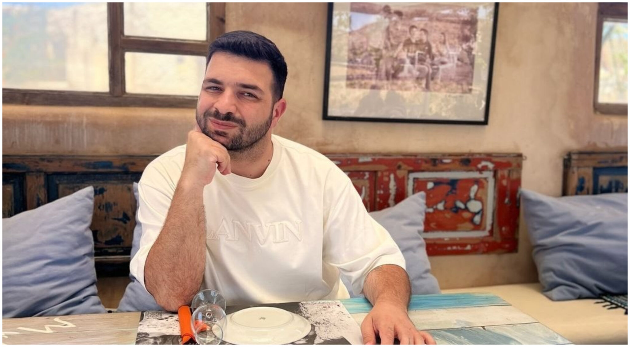 Χάρης Παπαθεοχάρους: Μεγάλη χαρά στην οικογένειά του – Παντρεύεται η αδερφή του (ΦΩΤΟ)