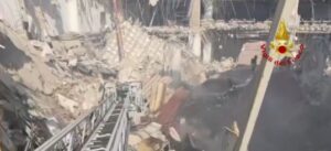 Συναγερμός στη Σικελία μετά την κατάρρευση κτηρίου, αγνοούνται αρκετοί άνθρωποι (ΒΙΝΤΕΟ)