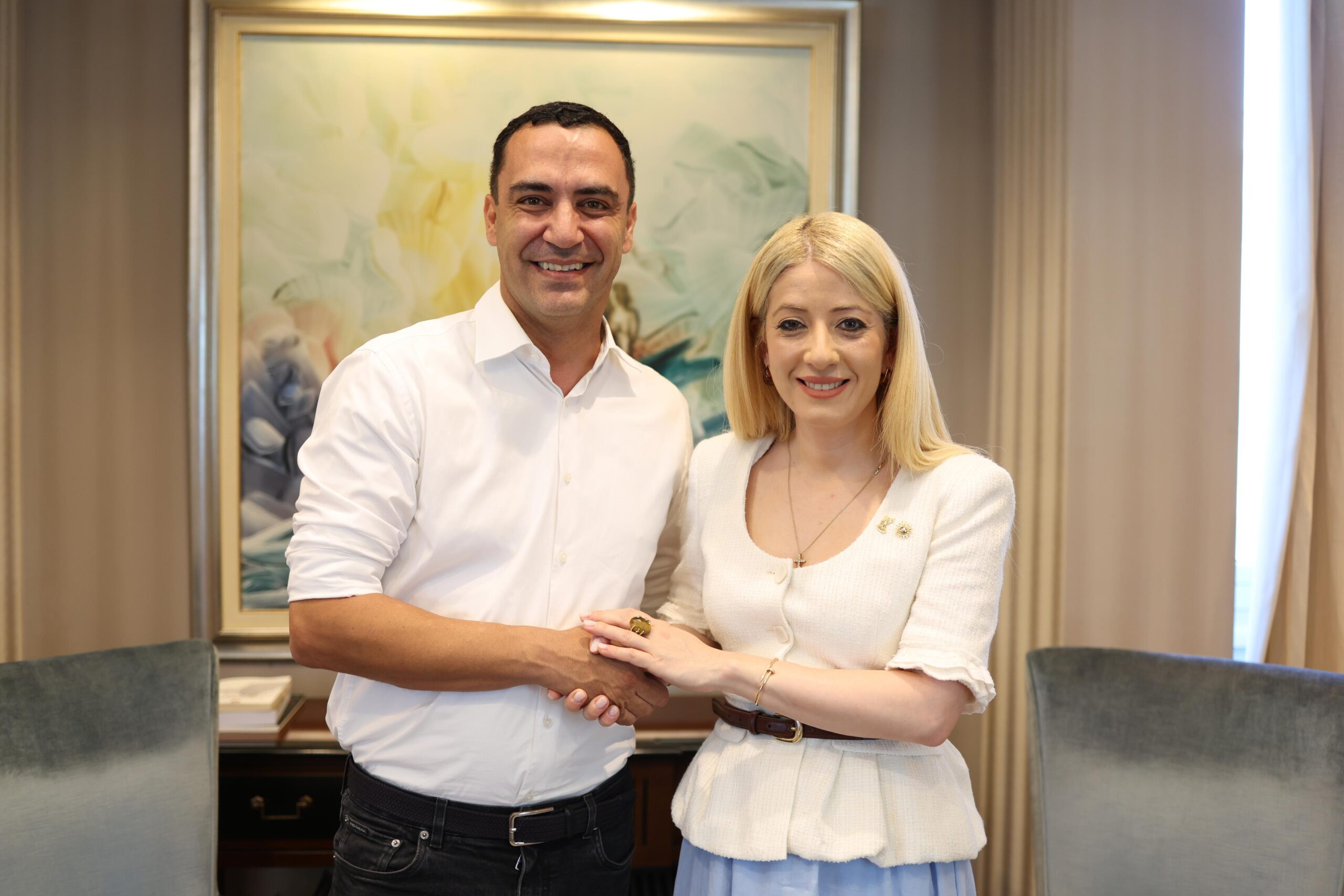 &Omicron; &Pi;ό&lambda;&upsilon;&sigmaf; &Kappa;&omicron;&upsilon;&rho;&omicron;&upsilon;&sigma;ί&delta;&eta;&sigmaf; &alpha;&nu;&alpha;&lambda;&alpha;&mu;&beta;ά&nu;&epsilon;&iota; &tau;&omicron; &chi;&alpha;&rho;&tau;&omicron;&phi;&upsilon;&lambda;ά&kappa;&iota;&omicron; &Epsilon;&sigma;&omega;&tau;&epsilon;&rho;&iota;&kappa;ώ&nu; &sigma;&tau;&omicron;&nu; &Delta;&Eta;&Sigma;&Upsilon;