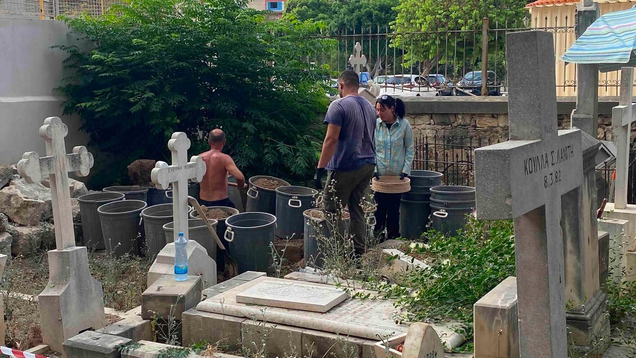 ΦΩΤΟ: Ανήμερα 9ης Ιουλίου αναζητούν για δεύτερη φορά τα οστά του Βασίλη Μιχαηλίδη
