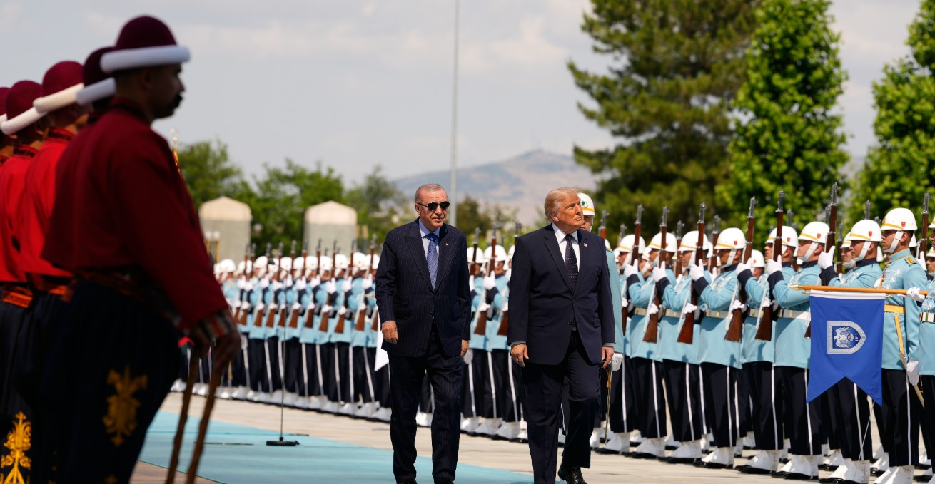 Ο Τραμπ θέλει να ξεκλειδώσει τα F-35 για τον «στενό του φίλο» Ερντογάν: Όσα έγιναν την πρώτη μέρα της Συνόδου του ΝΑΤΟ