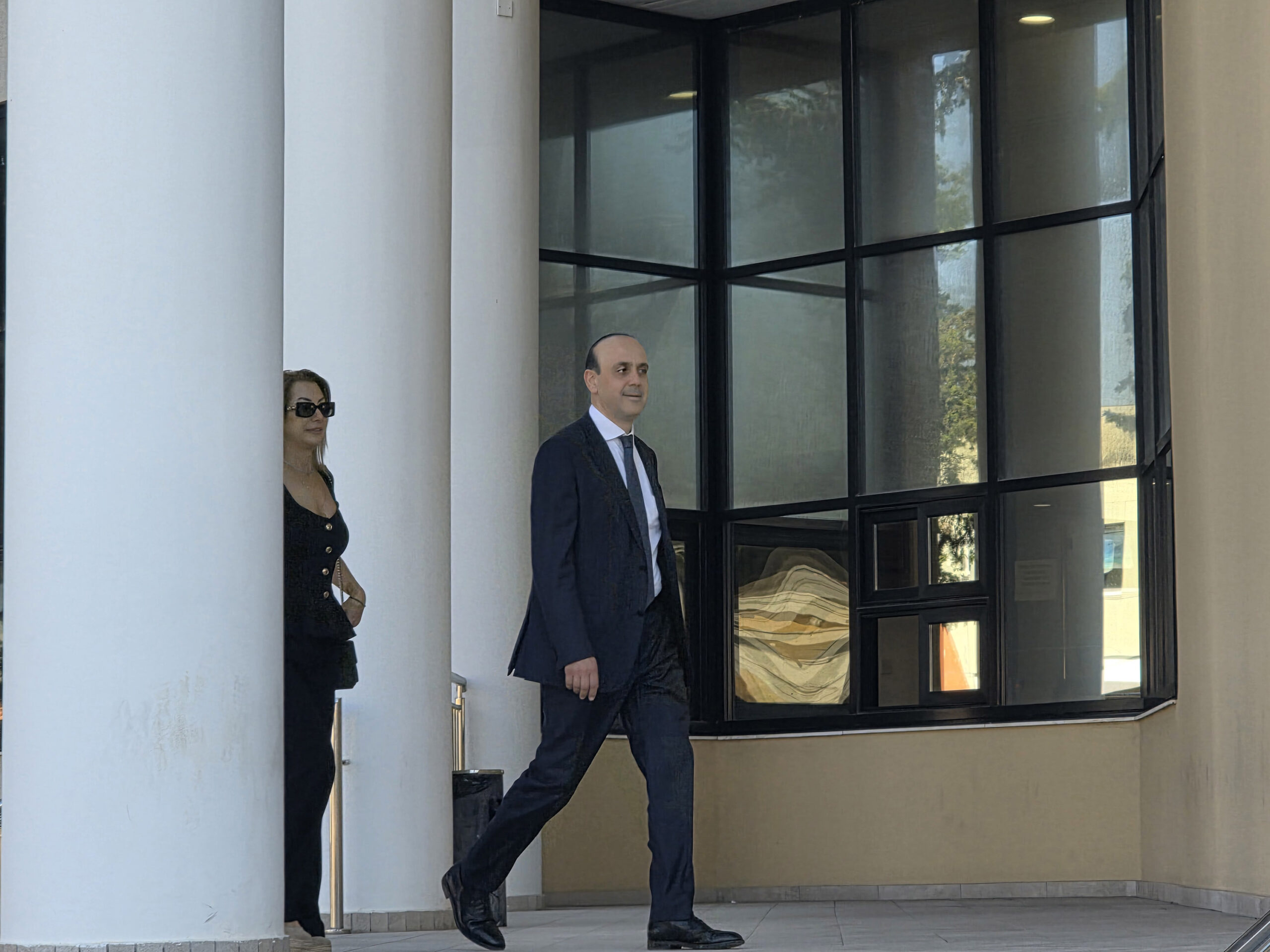 Back to back &eta; &delta;ί&kappa;&eta; &Phi;&alpha;ί&delta;&omega;&nu;&omicron;&sigmaf;: &Tau;έ&sigma;&sigma;&epsilon;&rho;&iota;&sigmaf; &eta;&mu;έ&rho;&epsilon;&sigmaf; &epsilon;&nu;ώ&pi;&iota;&omicron;&nu; &Kappa;&alpha;&kappa;&omicron;&upsilon;&rho;&gamma;&iota;&omicron;&delta;&iota;&kappa;&epsilon;ί&omicron;&upsilon; &gamma;&iota;&alpha; &tau;&omicron;&nu; &phi;&epsilon;&rho;ό&mu;&epsilon;&nu;&omicron; &beta;&iota;&alpha;&sigma;&mu;ό &gamma;&upsilon;&nu;&alpha;ί&kappa;&alpha;&sigmaf;