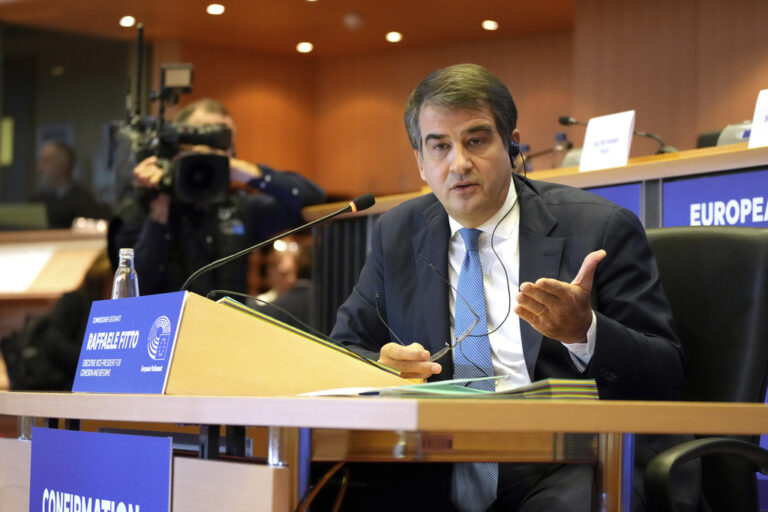 Θα έρθει σε επαφή με όλες τους εμπλεκόμενους ο Φίτο, πώς απαντά η Κομισιόν στις «φωνές» από ψευδοκράτος