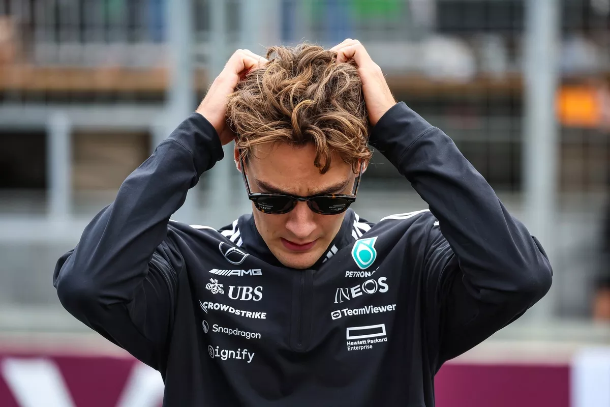 Ο Russell λυγίζει και ο Verstappen σκέφτεται McLaren, την ώρα που ο Antonelli καλπάζει προς τον τίτλο