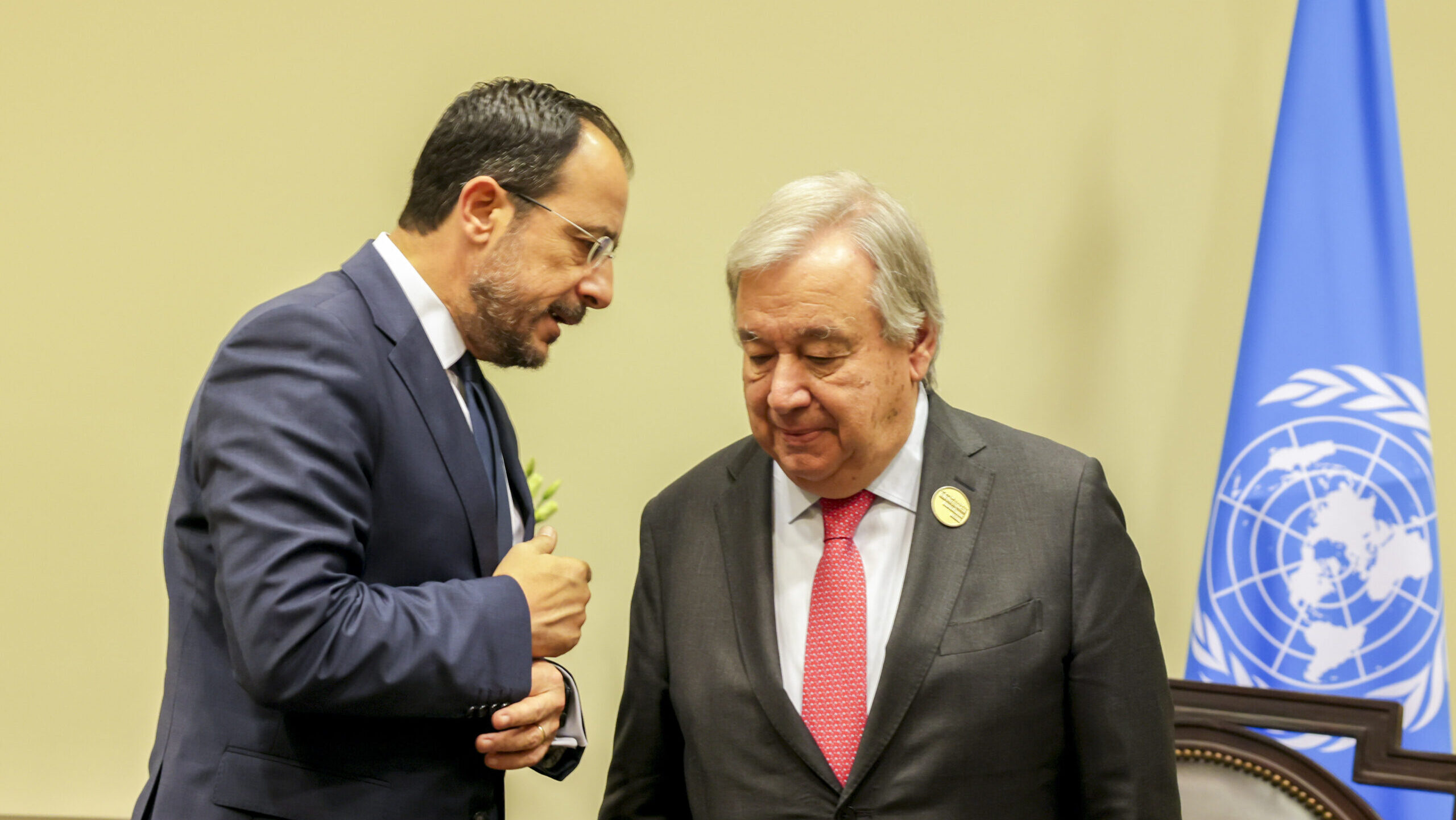 &Mu;&epsilon; &sigma;ύ&sigma;&sigma;&omega;&mu;&eta; &tau;&eta;&nu; &omicron;&mu;ά&delta;&alpha; &Kappa;&upsilon;&pi;&rho;&iota;&alpha;&kappa;&omicron;ύ &tau;&omicron;&upsilon; &Omicron;&Eta;&Epsilon; &phi;&tau;ά&nu;&epsilon;&iota; &sigma;&tau;&eta; &Lambda;&epsilon;&upsilon;&kappa;&omega;&sigma;ί&alpha; &omicron; &Alpha;&nu;&tau;ό&nu;&iota;&omicron; &Gamma;&kappa;&omicron;&upsilon;&tau;έ&rho;&epsilon;&sigmaf;