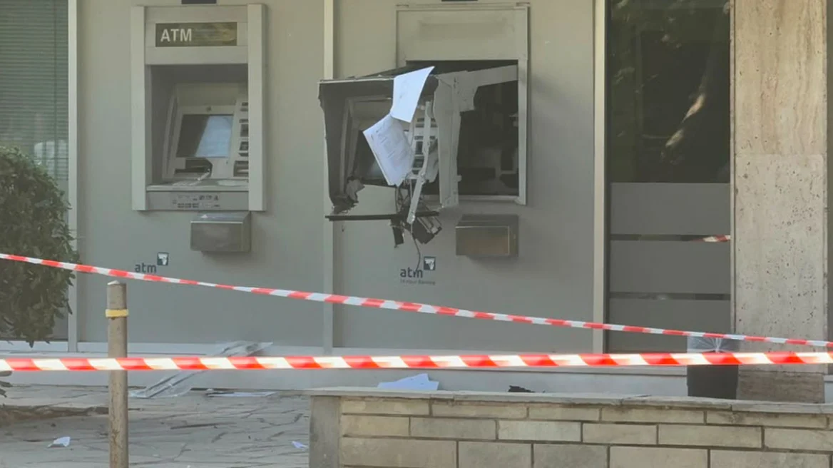 Έβαλαν εκρηκτικούς μηχανισμούς σε ΑΤΜ τράπεζας στην Καλαμαριά