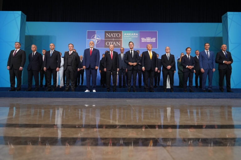 «Φωτιές» για τη Συνόδο του ΝΑΤΟ: Για σπόνσορα της τουρκικής κατοχής μιλά το ΑΚΕΛ, εμμονές του χρεώνουν Προεδρικό-ΔΗΣΥ