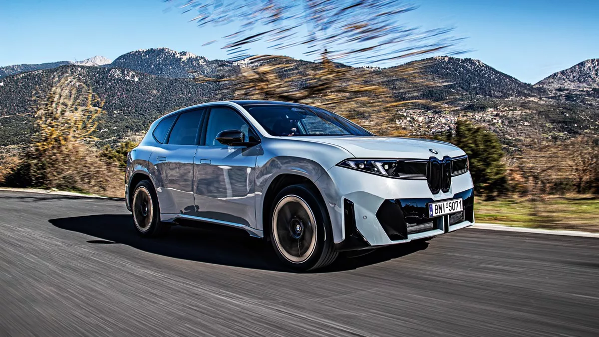 Οδηγούμε τη νέα BMW iX3 (τιμή)