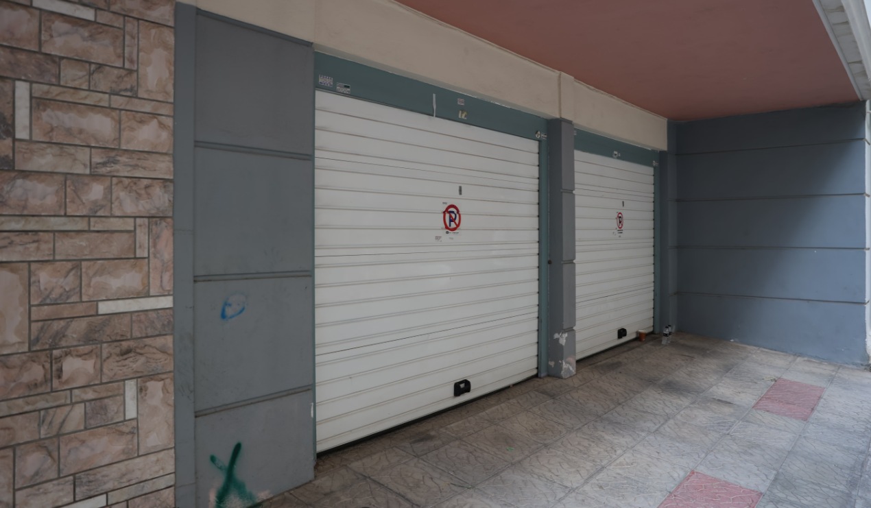 «Φώναζε η μητέρα της»: Θρήνος για το ζευγάρι που εντοπίστηκε νεκρό σε γκαράζ στον Πειραιά