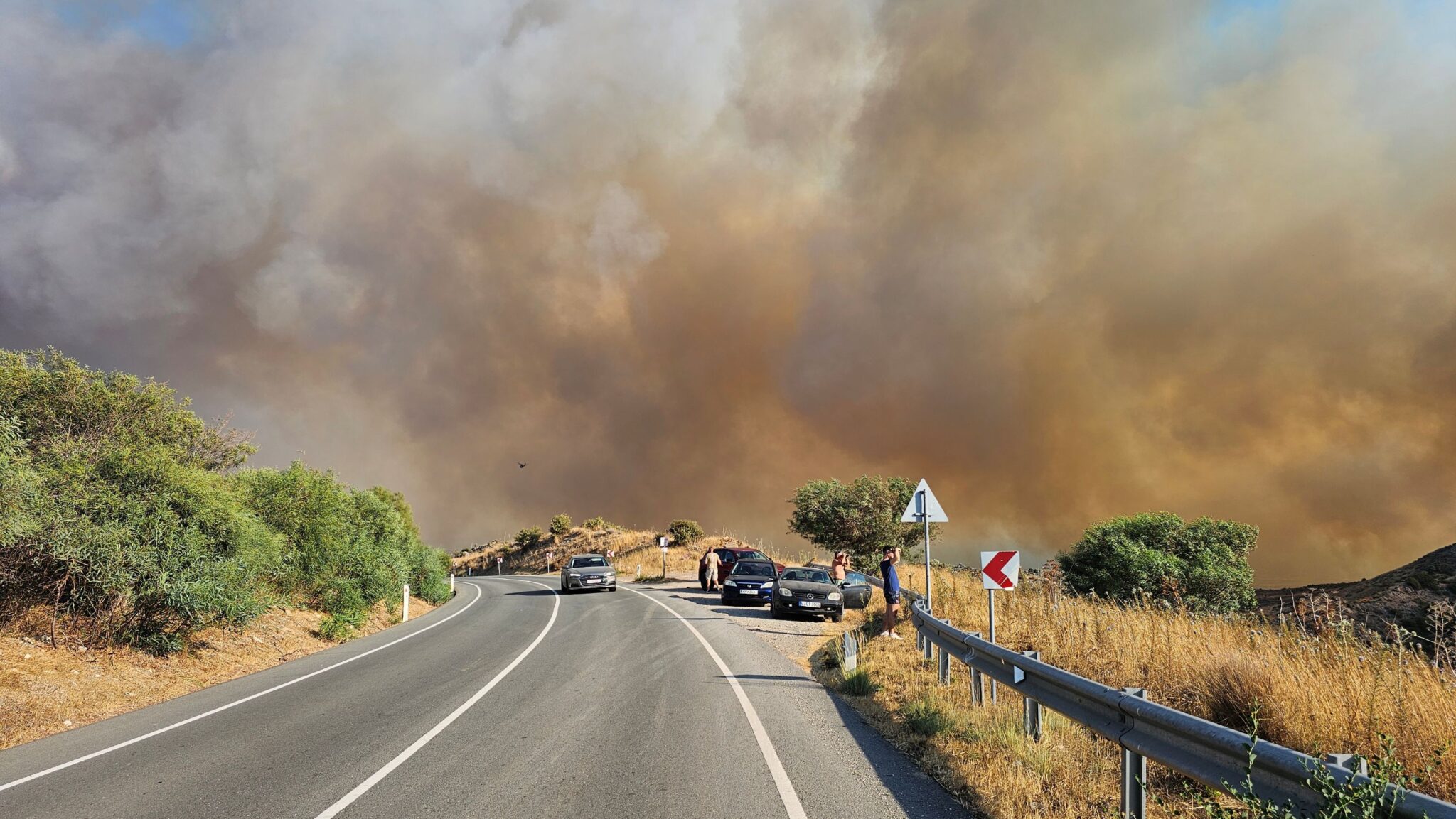 SOS για πυρκαγιές: Εξαιρετικά δύσκολες οι επόμενες μέρες λόγω καύσωνα, η έκκληση της Πυροσβεστικής