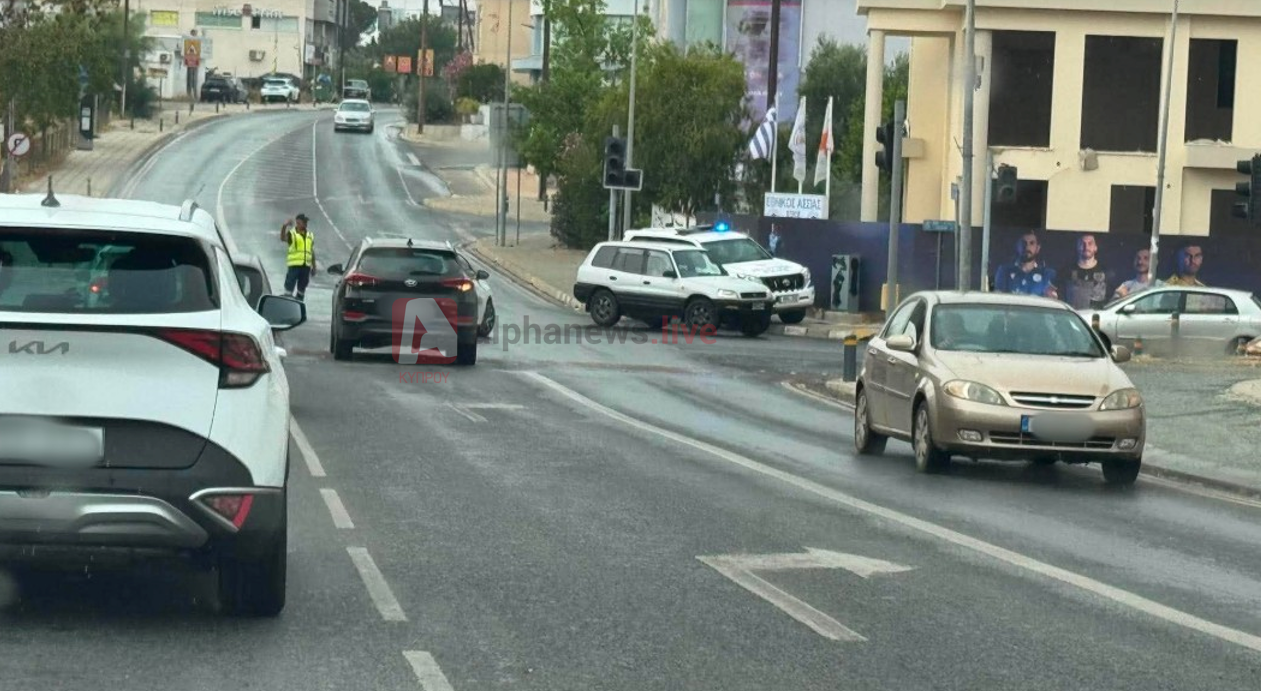 ΦΩΤΟ: Εκτός λειτουργίας φώτα τροχαίας στον Στρόβολο λόγω διακοπής ρεύματος