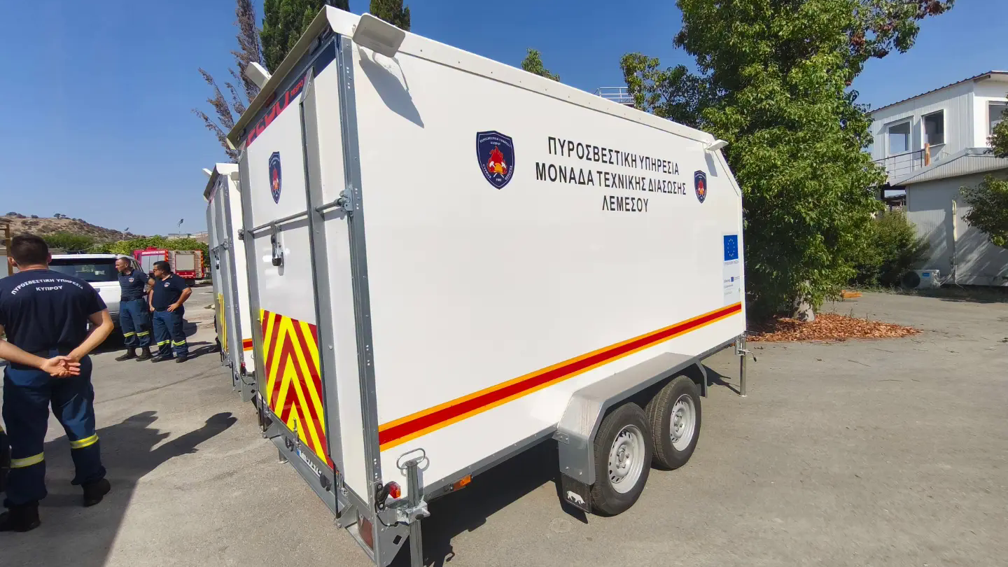 ΦΩΤΟ: Εξοπλίστηκε με έξι καρότσες η Πυροσβεστική, ποια η χρήση τους και πώς θα λειτουργούν