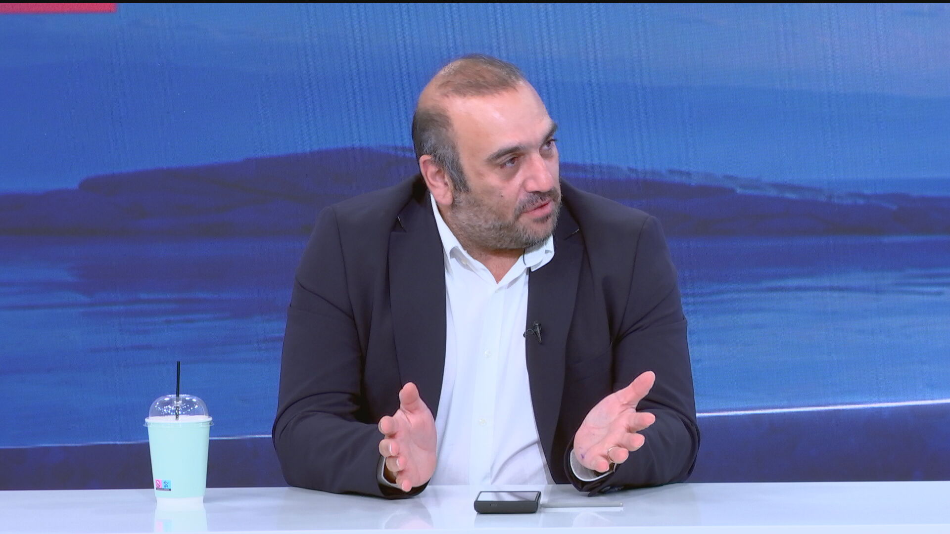 «Επικοινώνησε με πολλά στελέχη μας»: Πυρ και μανία ο Καρούσος με Χριστοδουλίδη για ανασχηματισμό