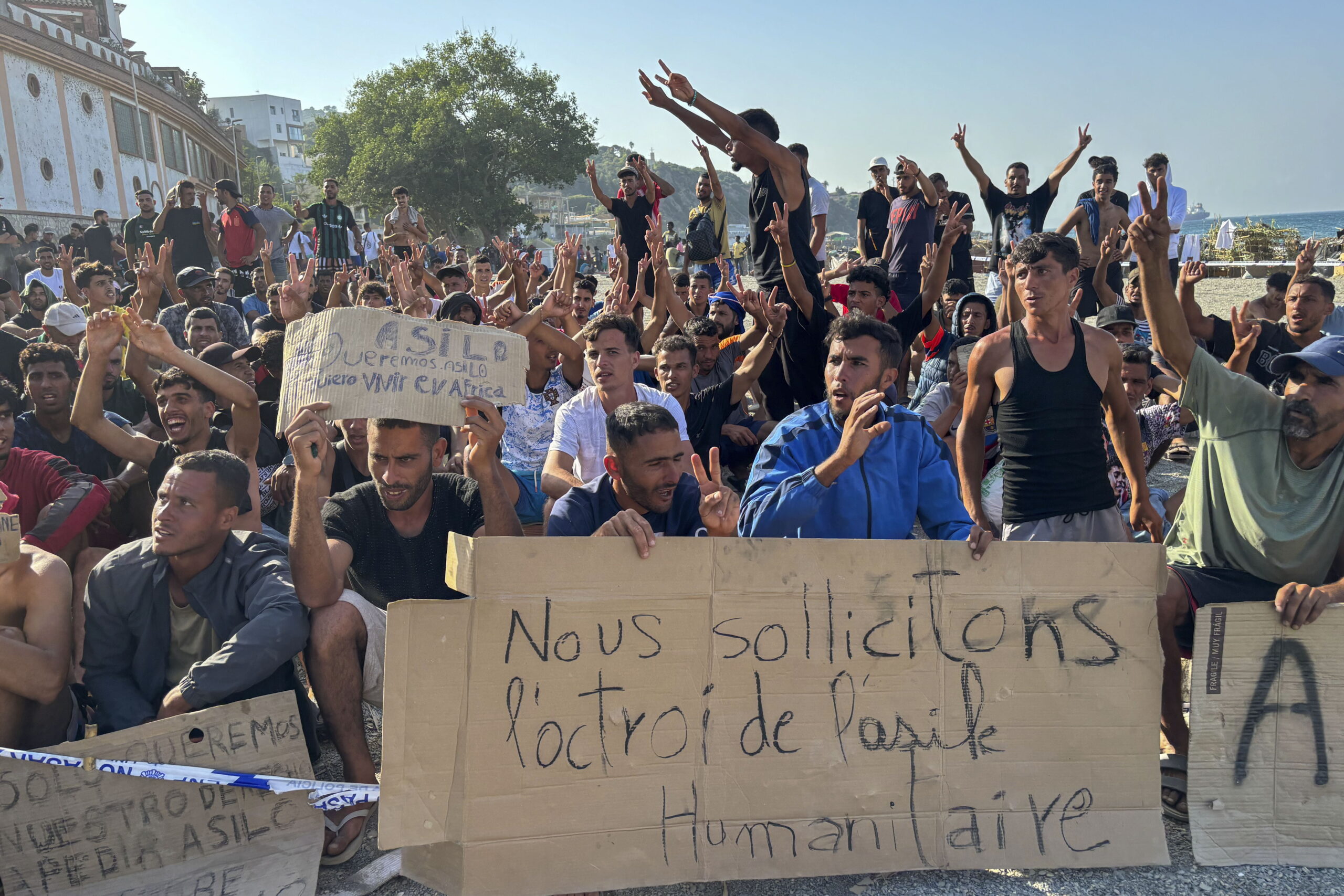 Χαιρετίζει την αύξηση δυναμικότητας υποδοχής στη Θέουτα η Κομισιόν