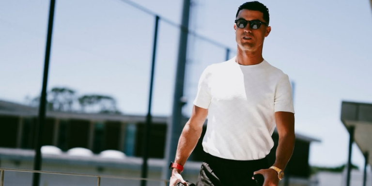 Cristiano Ronaldo: Μας ανοίγει το γκαράζ του και αποκαλύπτει τα «παιχνίδια» αξίας δεκάδων εκατομμυρίων