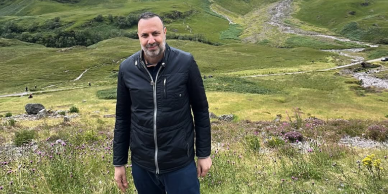 Τάσος Τρύφωνος: Επισκέφθηκε το ιστορικό Althorp Estate όπου βρίσκεται θαμμένη η Πριγκίπισσα Diana