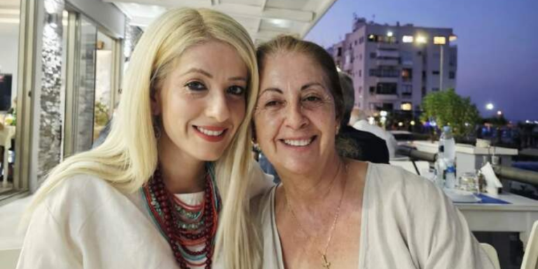 Αννίτα Δημητρίου: Η τρυφερή φωτογραφία με τη μητέρα της και η συγκινητική ευχή