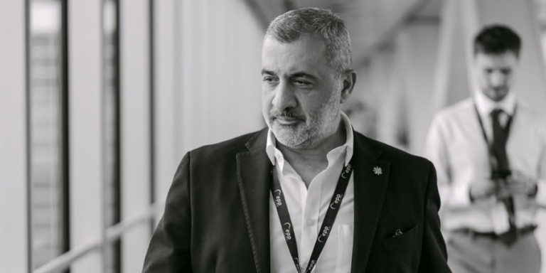 Λουκάς Φουρλάς: Οι καλοκαιρινές βουτιές με τον 17χρονο γιο του, Ιάσονα