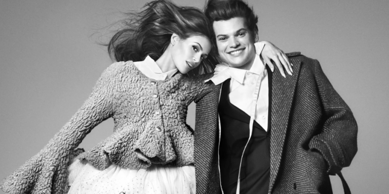 Kaia Gerber και Homer Gere: Αναδημιουργούν 34 χρόνια μετά, το εμβληματικό εξώφυλλο των γονιών τους για τη Vogue