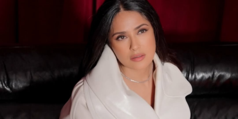 Salma Hayek: Οι πρώτες τρυφερές εικόνες με τον εγγονό της και το χαϊδευτικό που του έδωσε