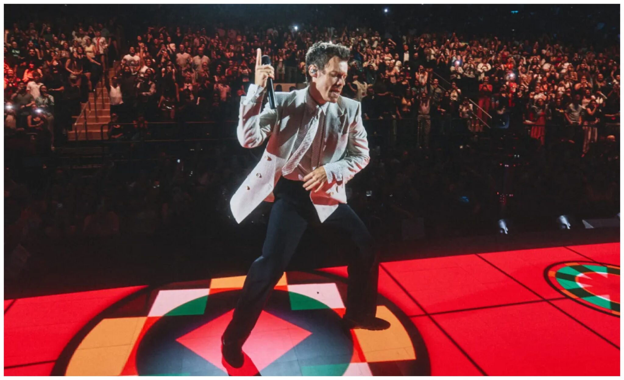 Harry Styles: Το συγκινητικό «αντίο» στη Dolly Parton από τη σκηνή του Madison Square Garden