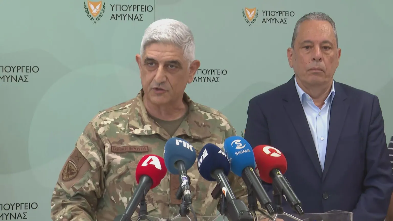 Κράτος της πλάκας, υπουργοί της συμφοράς 