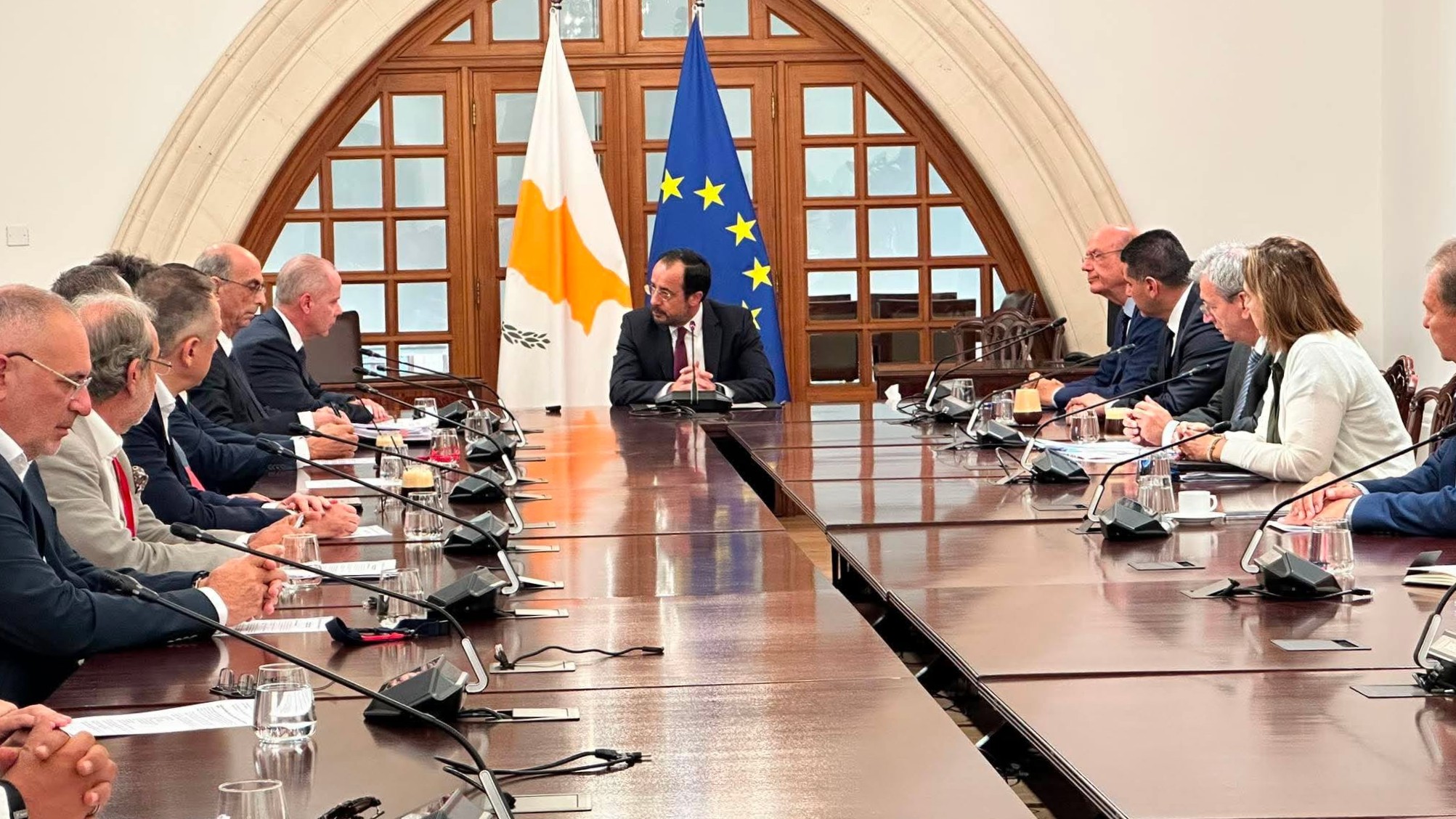 Είδε ΟΕΒ ο ΠτΔ: Καταγράφηκαν οι καλύτερες επιδόσεις της αγοράς εργασίας, εκτιμήσεις πως ο ρυθμός ανάπτυξης θα ανέλθει στο 3,5%