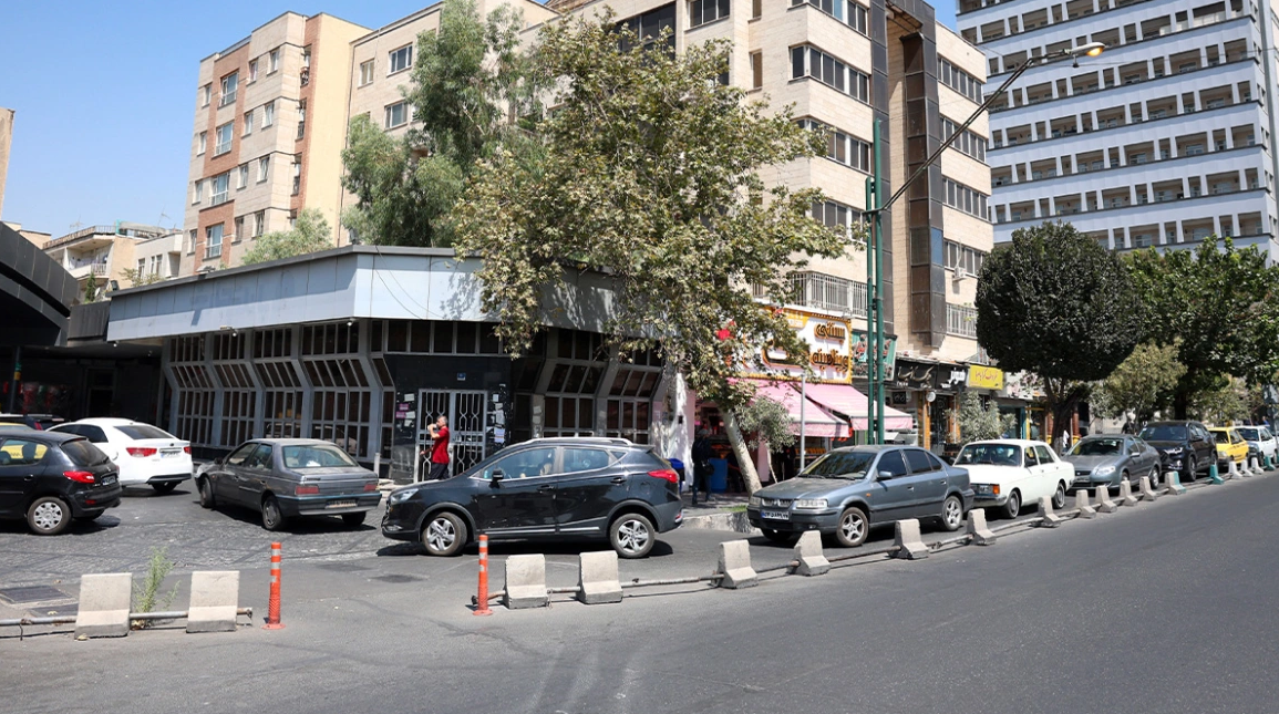Ιράν: Ουρές αναμονής έξω από τα βενζινάδικα στην Τεχεράνη, μετά την ανακοίνωση των αμερικανικών κυρώσεων