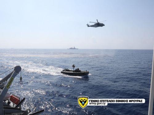 &Epsilon;&nu;&tau;&upsilon;&pi;&omega;&sigma;&iota;&alpha;&kappa;έ&sigmaf; &epsilon;&iota;&kappa;ό&nu;&epsilon;&sigmaf; &alpha;&pi;ό &tau;&eta;&nu; &pi;&omicron;&lambda;&upsilon;&epsilon;&theta;&nu;&iota;&kappa;ή &delta;&iota;&mu;&epsilon;&rho;ή ά&sigma;&kappa;&eta;&sigma;&eta; &nu;&alpha;&upsilon;&tau;&iota;&kappa;ώ&nu; &delta;&upsilon;&nu;ά&mu;&epsilon;&omega;&nu; &alpha;&nu;&omicron;&iota;&kappa;&tau;ά &tau;&eta;&sigmaf; &Lambda;&epsilon;&mu;&epsilon;&sigma;&omicron;ύ