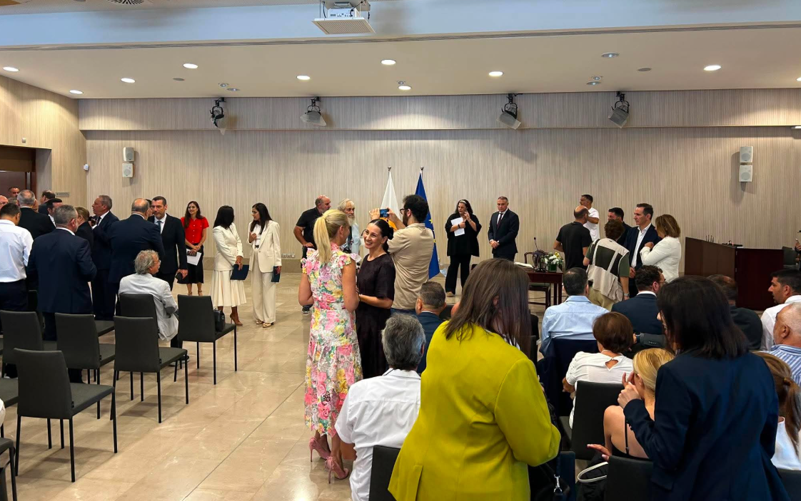 LIVE: Παίρνουν σκυτάλη οι νέοι Υπουργοί, η ώρα της τελετής διαβεβαίωσης