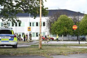 Γαλλία: 26χρονος παρέσυρε με αυτοκίνητο πεζούς, ένας νεκρός και δέκα τραυματίες