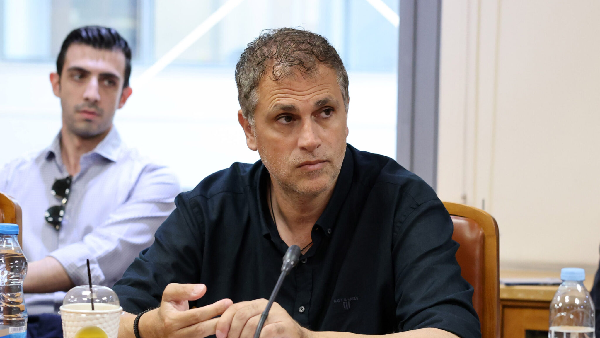 Μιχάλης Κουνούνης: «Θέλω να είμαι στην πρώτη γραμμή με τον κόσμο κι όχι σ’ ένα γραφείο»