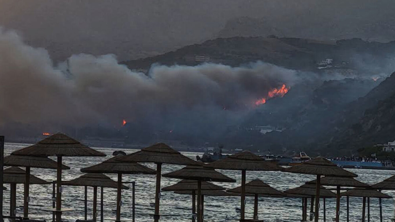 Σε πύρινο κλοιό Ρέθυμνο και Κως, εκκενώνονται χωριά (ΒΙΝΤΕΟ&ΦΩΤΟ)
